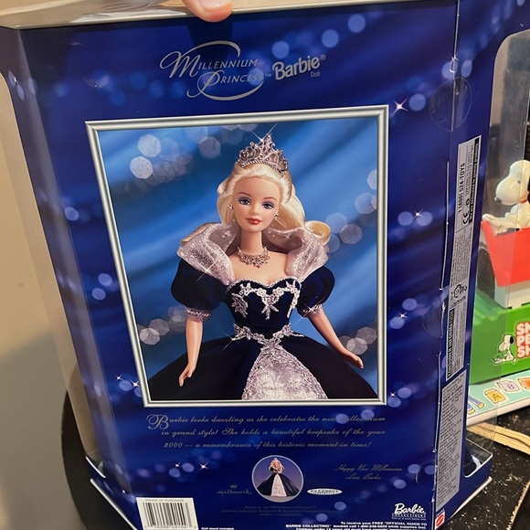 Millennium Barbie never opened! Collectible - Picture 2 of 3